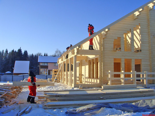 Зимнее строительство деревянного дома