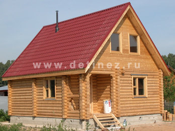 Баня из бревна с мансардой 604
