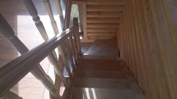 Деревянная лестница (фото 09)