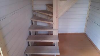Деревянная лестница (фото 12)