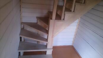 Деревянная лестница (фото 16)